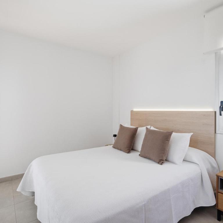 Apartamento ático con solárium a 5 min de la playa y vistas al mar - Apartamento de 2 dormitorios - 6