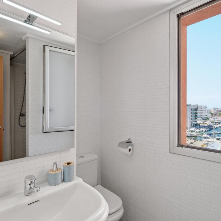 Apartamento ático con solárium a 5 min de la playa y vistas al mar - Apartamento de 2 dormitorios - 19