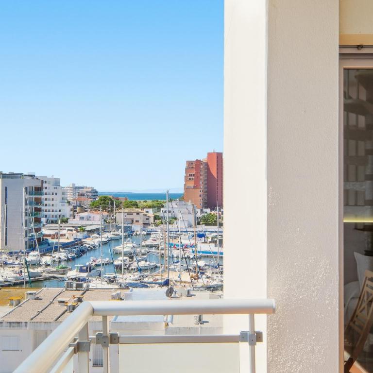 Apartamento ático con solárium a 5 min de la playa y vistas al mar - Apartamento de 2 dormitorios - 14