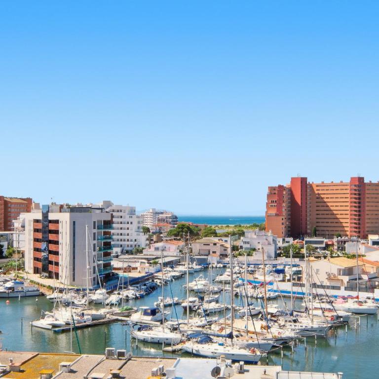 Apartamento ático con solárium a 5 min de la playa y vistas al mar - Apartamento de 2 dormitorios - 23