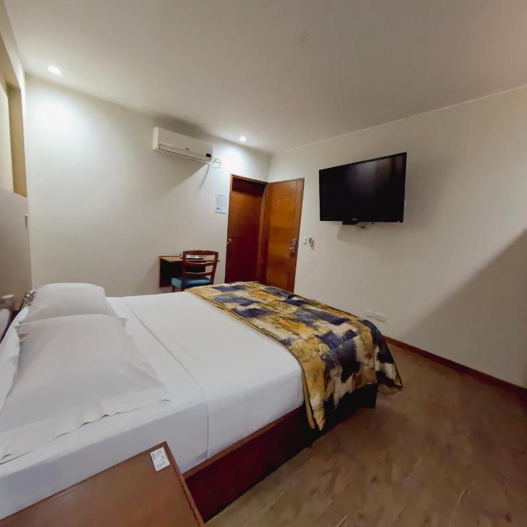 Hotel Esencia Suites - Habitación Deluxe Junior - 5