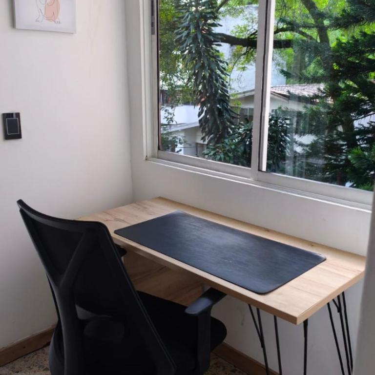 Bright 3BR Oasis 500Mbps WiFi & 24 7 Security - Three-Bedroom Apartment - 10