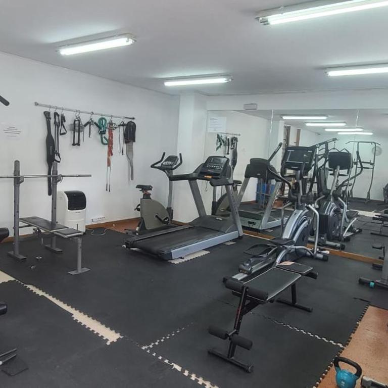 Apartamento Moderno Renovado con Piscina, Gym & Parking – Aeropuerto, IFEMA / Metropolitano by beBalmy - Apartment mit 2 Schlafzimmern - 36