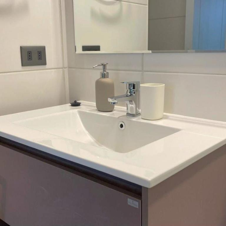 Rbk° Depto nuevo a pasos del Movistar Arena - One-Bedroom Apartment - 9