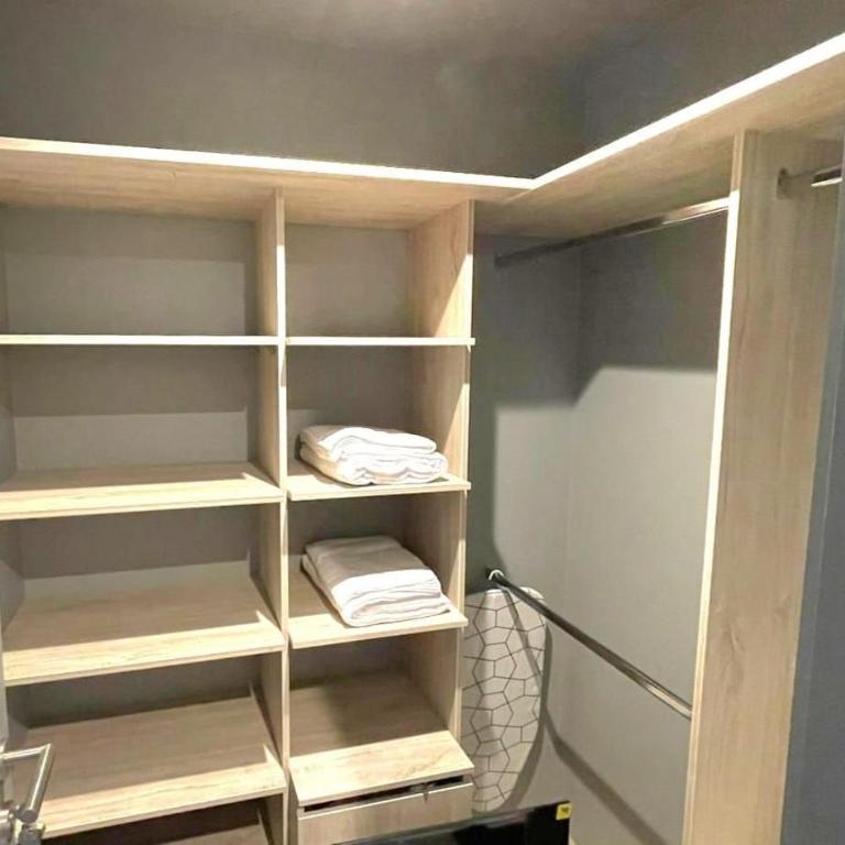 Rbk° Depto nuevo a pasos del Movistar Arena - One-Bedroom Apartment - 10