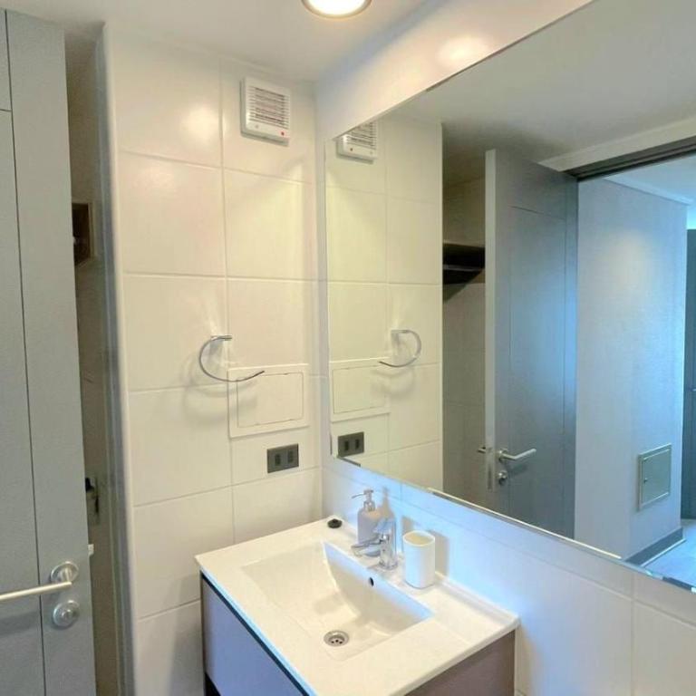 Rbk° depto como nuevo cercano al Movistar Arena - One-Bedroom Apartment - 5
