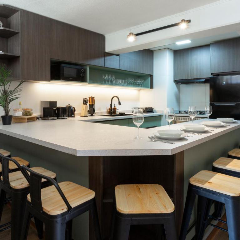 Dpto de 4 dormitorios con aire acondicionado a pasos del Parque Arauco - Apartment - 2