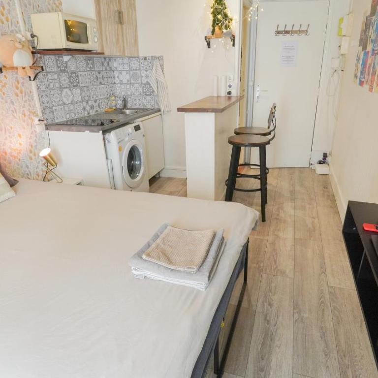 4 Stylish studio in Paris near République Metro - Studio Double Deluxe - 2