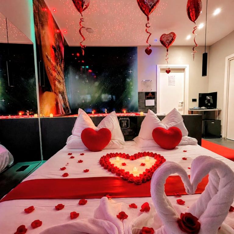 Napoli in relax - Suite Queen con Vasca Idromassaggio - 12