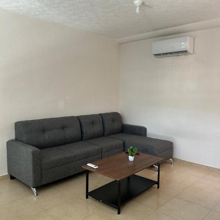 Comfortable apartment with pool near beaches - Apartamento de 2 dormitorios - 1