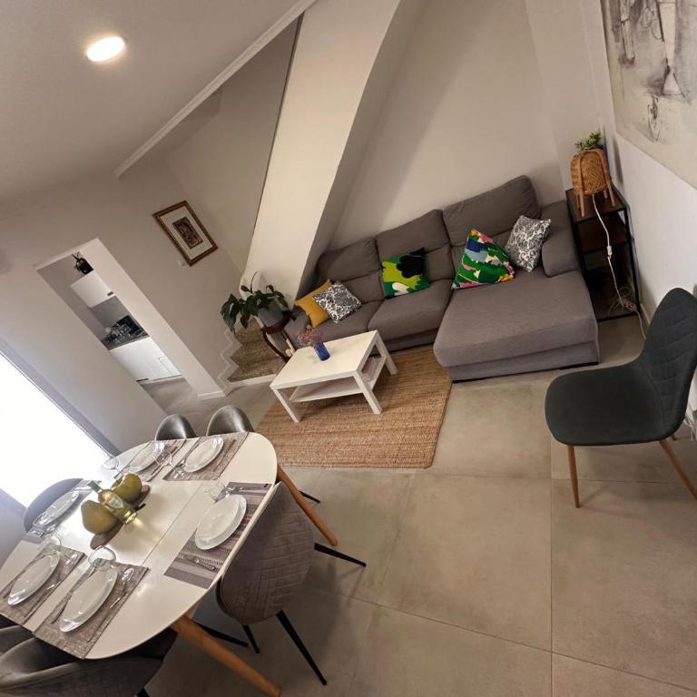 Large New House with Terraces and Air Conditioning - Casa de 6 dormitorios - 63