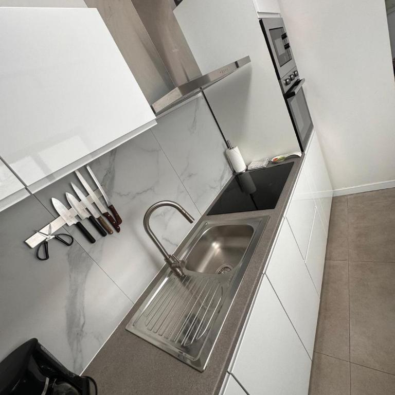 Large New House with Terraces and Air Conditioning - Casa de 6 dormitorios - 72