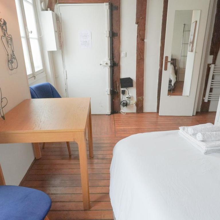 12 Cozy Studio in heart of Paris near Louvre & Metro - Studio-Apartment - 6