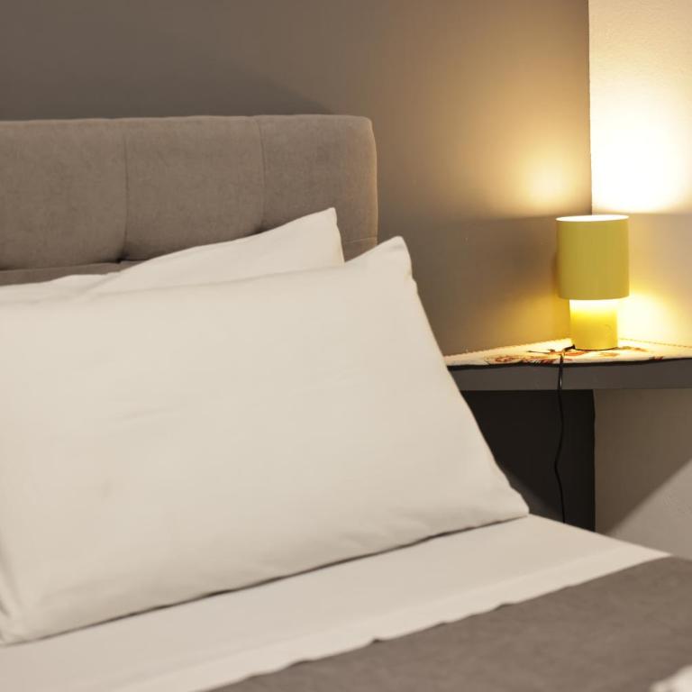 Europa INN - Deluxe Double Room with Shower - 4