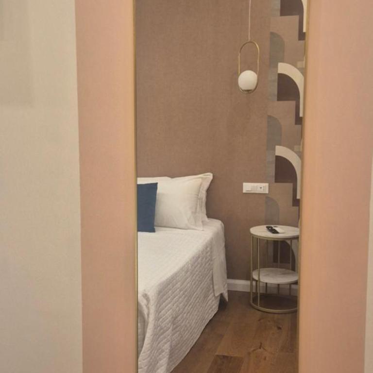 B62 CHARM APARTMENT Rome - Ampia Camera Matrimoniale - 17