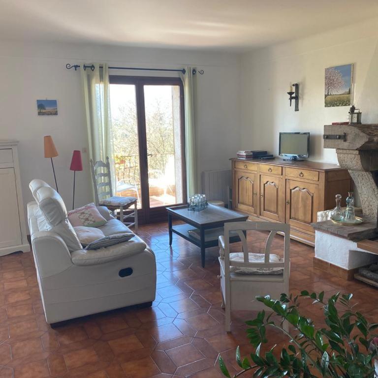 Cannes-Mougins- Quiet house-10 min to Sea - Haus mit 3 Schlafzimmern - 4