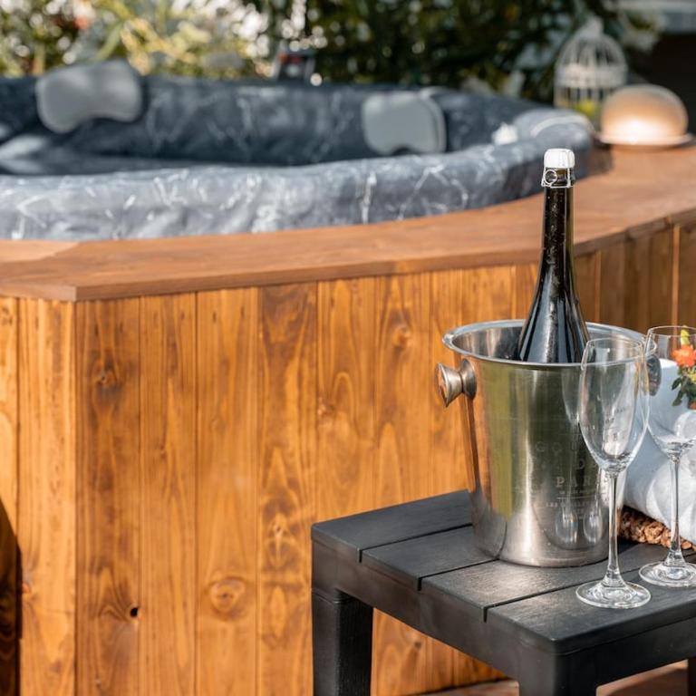 Casa Le Camelie idromassaggio e relax Lucca - Casa a Schiera con 2 Camere da Letto - 7