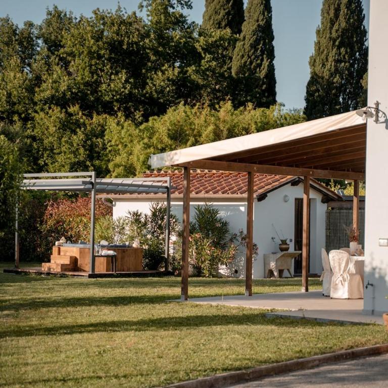 Casa Le Camelie idromassaggio e relax Lucca - Casa a Schiera con 2 Camere da Letto - 20