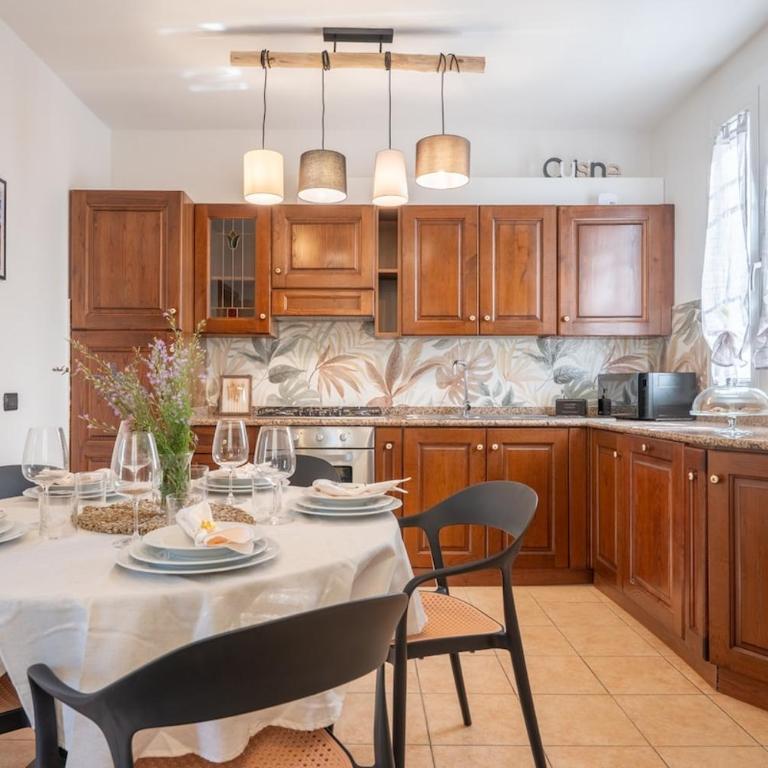 Casa Le Camelie idromassaggio e relax Lucca - Casa a Schiera con 2 Camere da Letto - 27