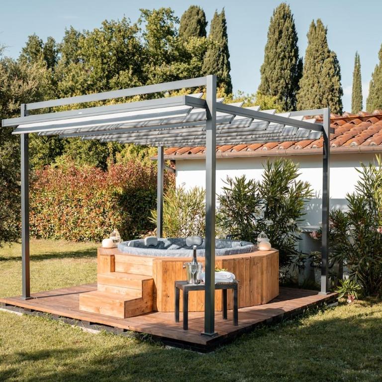 Casa Le Camelie idromassaggio e relax Lucca - Casa a Schiera con 2 Camere da Letto - 32