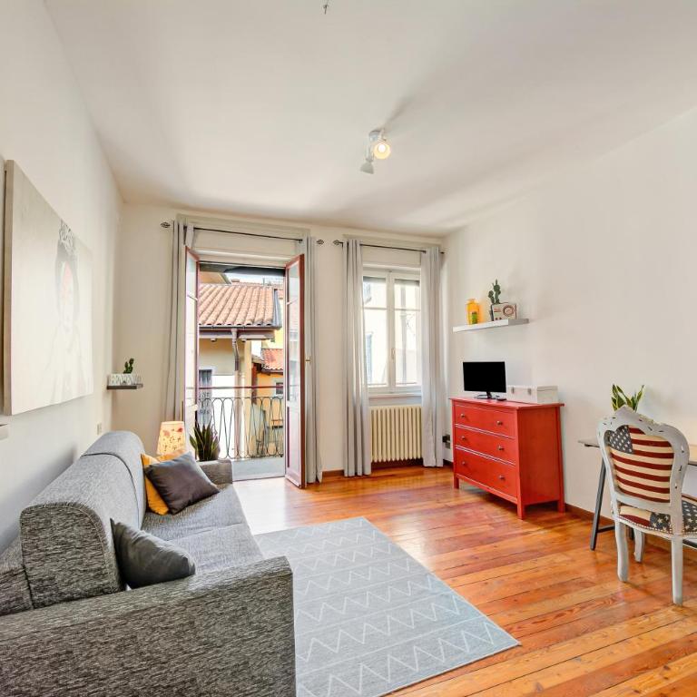 Casa Rachele Stresa Center 2BR and Balcony - Happy Rentals - Appartamento con Balcone - 1
