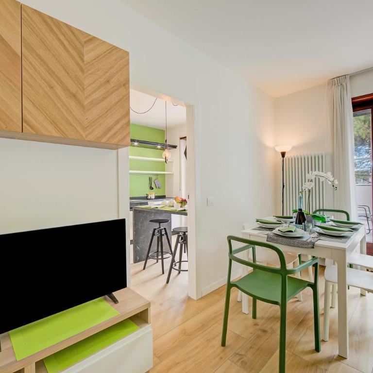 Balcone Sui Tigli Few Min From The Lake - Happy Rentals - Appartamento con Terrazza - 10