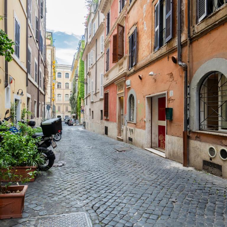 Luxury Roman Retreat- Colosseum - One-Bedroom Apartment - 13