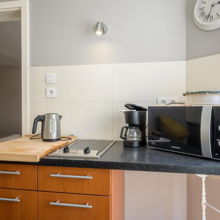 F1 dans maison du 17 ème - Appartement - 13