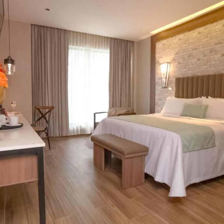 Hotel Ronda Minerva - Deluxe King Room - 6
