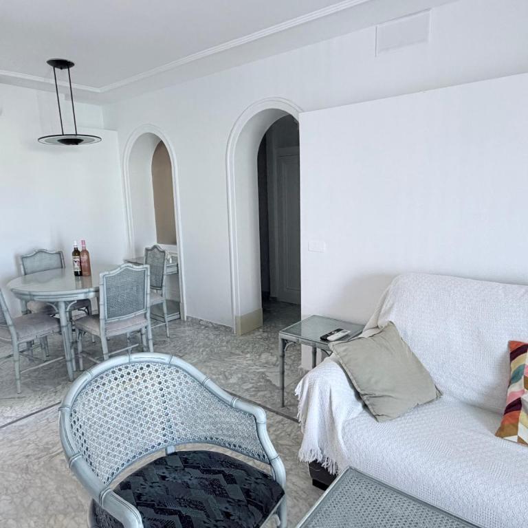 Vista Cala del Pino - Two-Bedroom Apartment with Terrace and Sea View - 9
