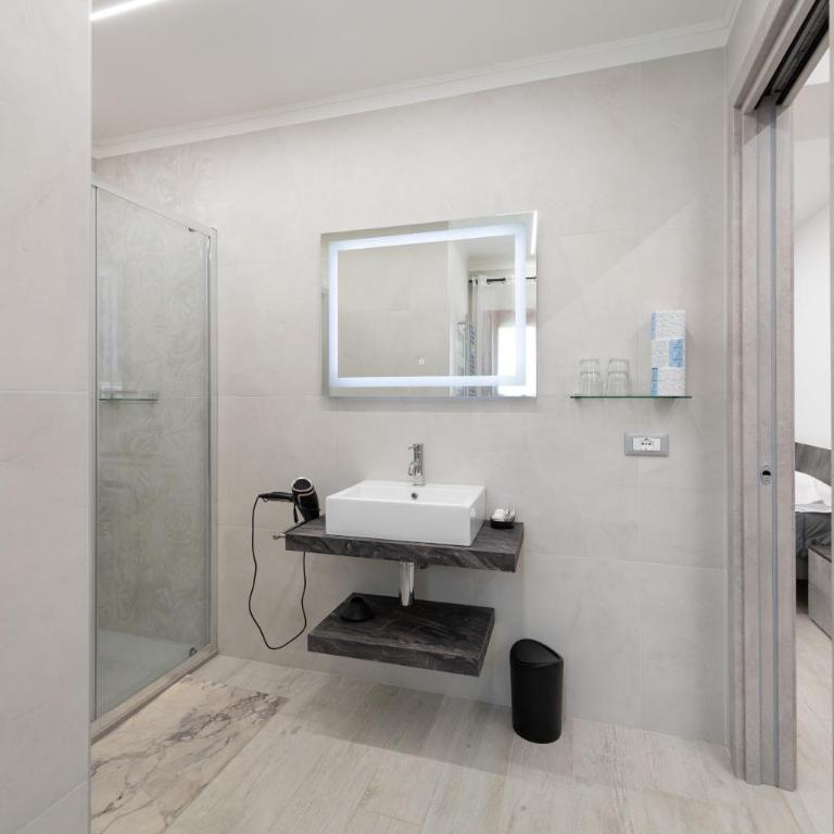 Locazione turistica AL PORTO - Camera Familiare con Bagno Privato - 2