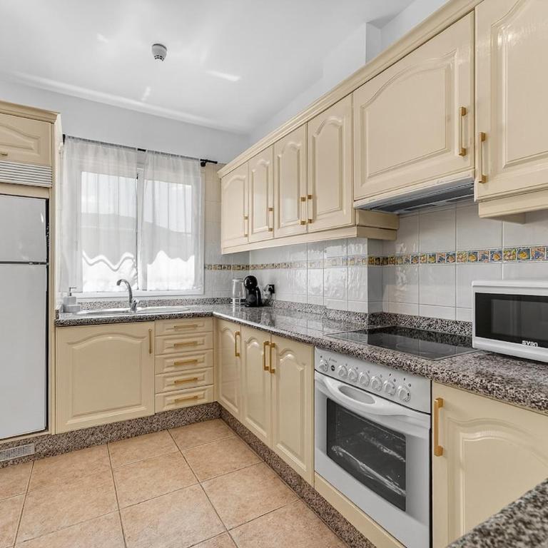 Heated Pool & Ocean Views Los Cristianos - Apartamento de 1 dormitorio - 13