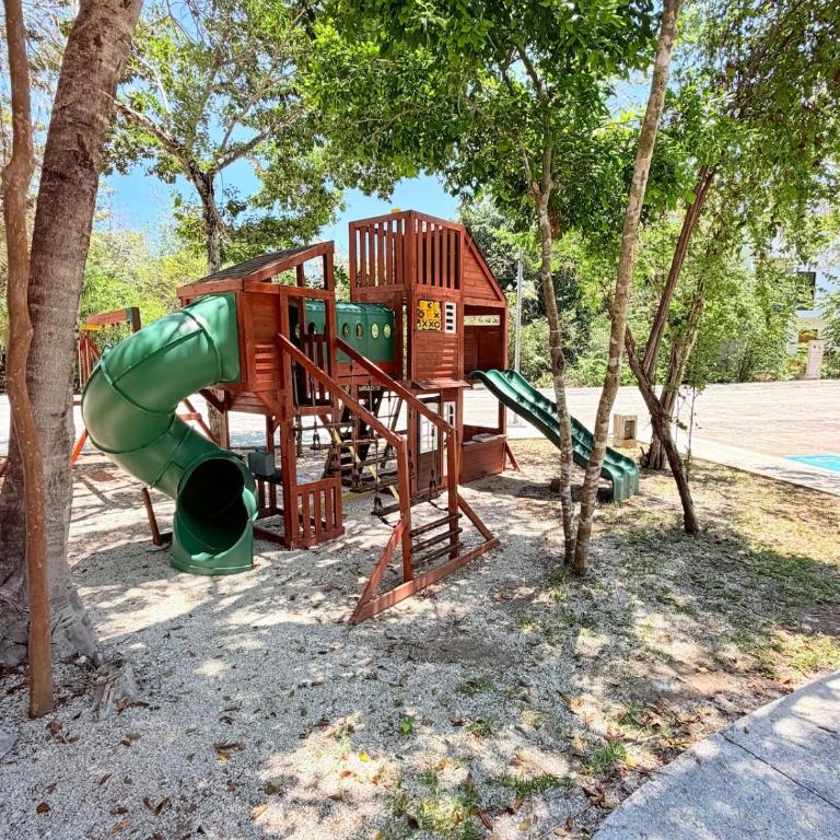 Villa de Lujo con Alberca Privada y Amplio Jardín - Villa - 40