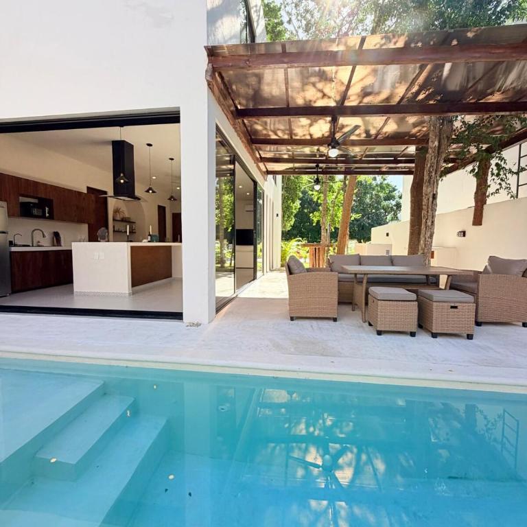Villa de Lujo con Alberca Privada y Amplio Jardín - Villa - 50