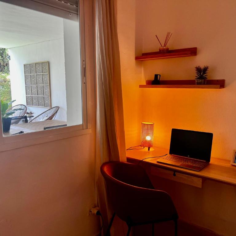 Impeccable large apartment with immense terrace and private garden overlooking the mountain, featuring 2 bedrooms and sleeping up to 4 guests located 100 meters from Plaza Maestranza - Apartamento de 2 dormitorios - 10