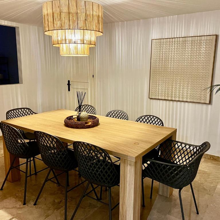 Impeccable large apartment with immense terrace and private garden overlooking the mountain, featuring 2 bedrooms and sleeping up to 4 guests located 100 meters from Plaza Maestranza - Apartamento de 2 dormitorios - 6