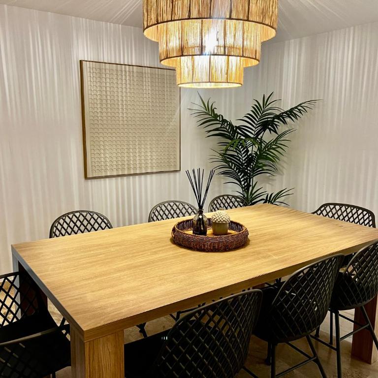 Impeccable large apartment with immense terrace and private garden overlooking the mountain, featuring 2 bedrooms and sleeping up to 4 guests located 100 meters from Plaza Maestranza - Apartamento de 2 dormitorios - 25