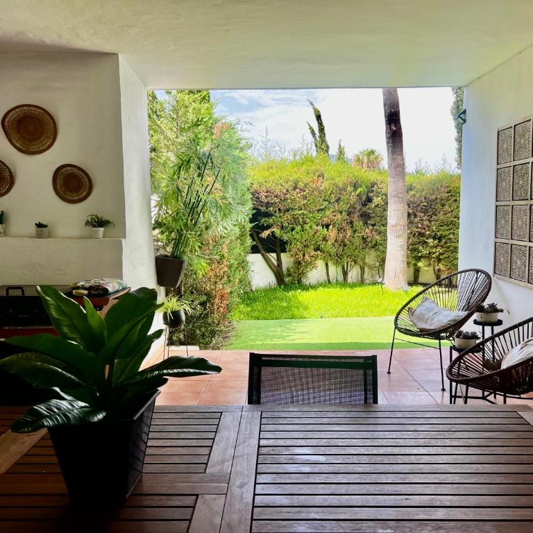 Impeccable large apartment with immense terrace and private garden overlooking the mountain, featuring 2 bedrooms and sleeping up to 4 guests located 100 meters from Plaza Maestranza - Apartamento de 2 dormitorios - 5