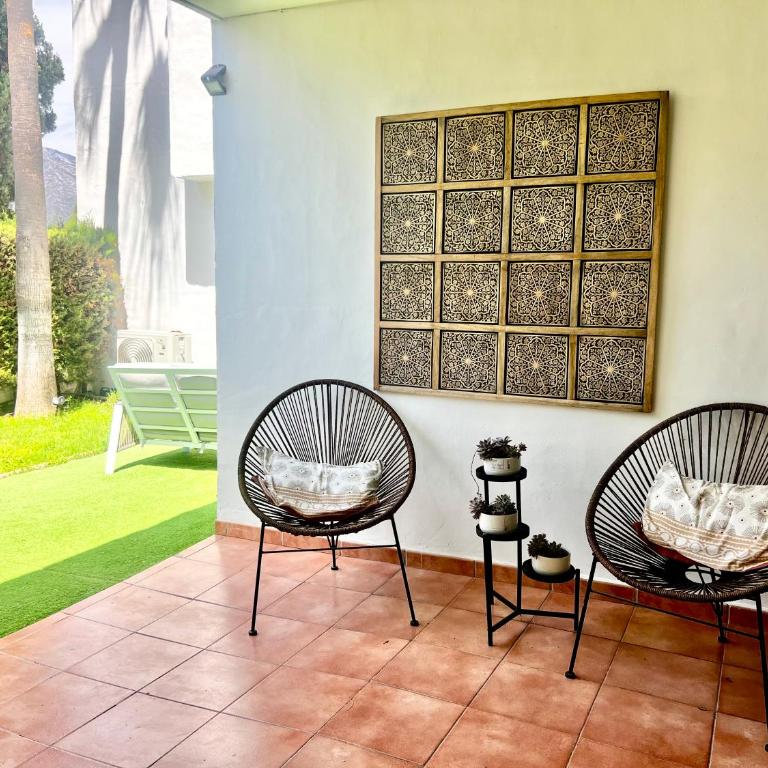 Impeccable large apartment with immense terrace and private garden overlooking the mountain, featuring 2 bedrooms and sleeping up to 4 guests located 100 meters from Plaza Maestranza - Apartamento de 2 dormitorios - 1