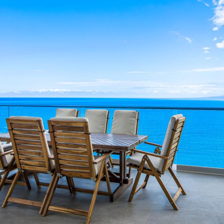 Beachfront Luxury 4BR Penthouse with Incredible Ocean Views - Apartment - 48