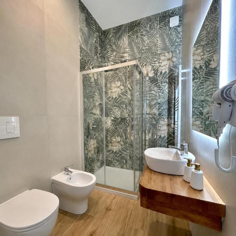 NAPOLATION B&B - Centro Storico - Triple Room with Private Bathroom - 3
