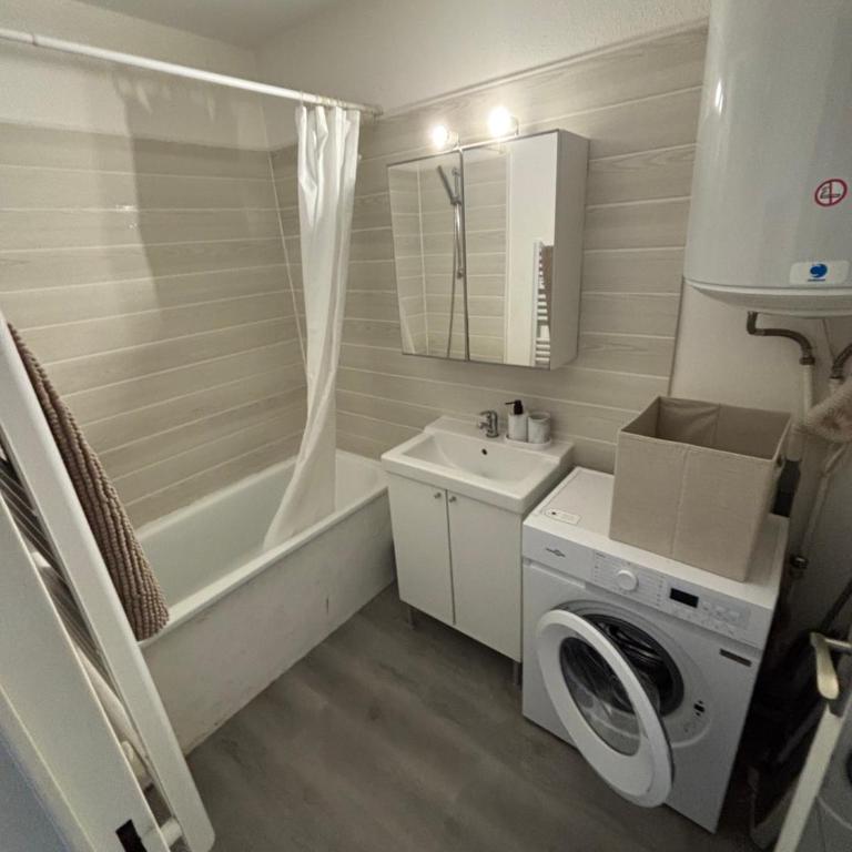 Bel Appartement T2 - Résidence Lagon Bleu - Piscine - Free WIFI - Apartamento de 1 dormitorio - 7