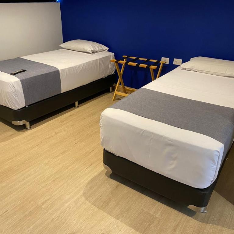 3H hotel centro histórico - Budget Twin Room - 4