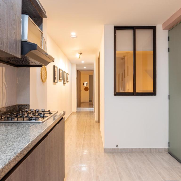 AC, 7 personas, 202 Cinque 7540, cerca al Estadio - Three-Bedroom Apartment - 30