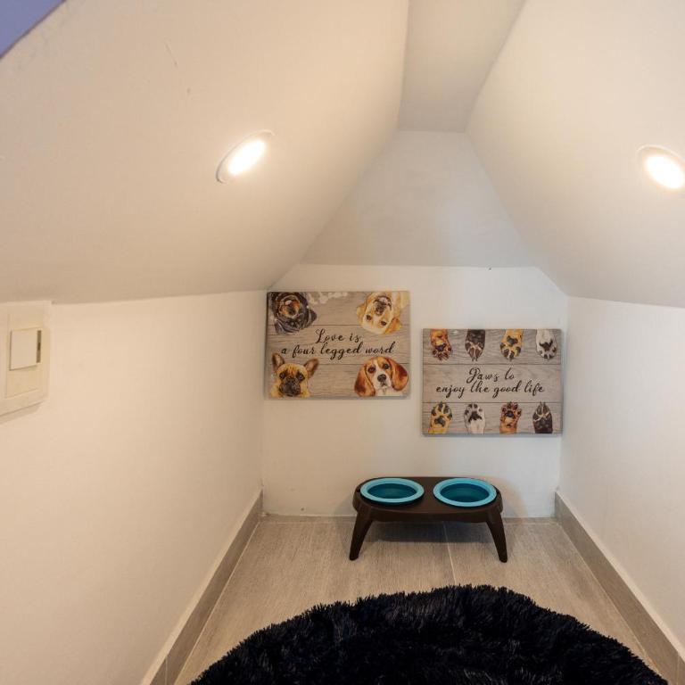 AC, 7 personas, 202 Cinque 7540, cerca al Estadio - Three-Bedroom Apartment - 51