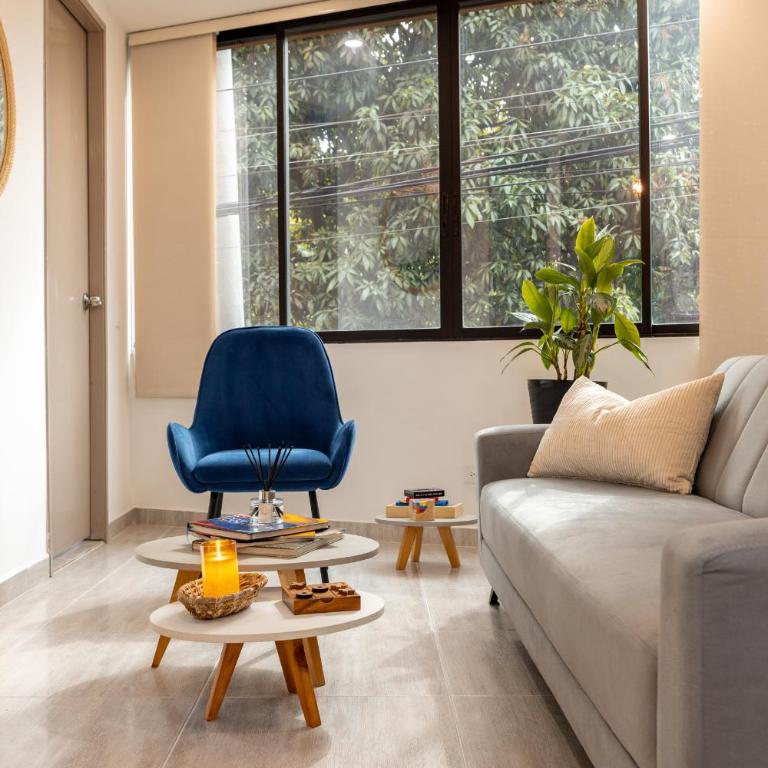 AC, 7 personas, 202 Cinque 7540, cerca al Estadio - Three-Bedroom Apartment - 56
