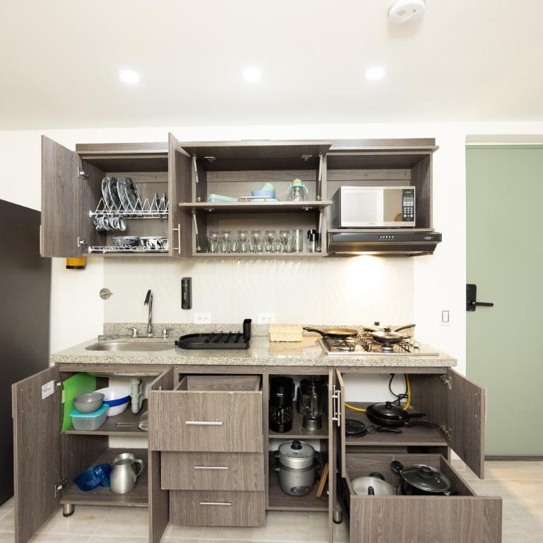 AC, 7 personas, 202 Cinque 7540, cerca al Estadio - Three-Bedroom Apartment - 66