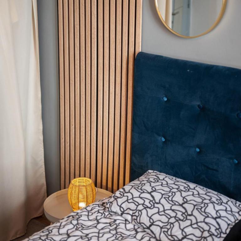 Port of Nice Sleeps 4 A C Renovated - Appartement 2 Chambres - 20