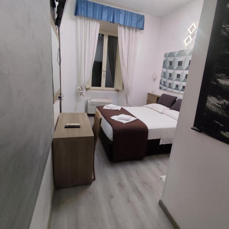 Art And Relax Suites - Camera Matrimoniale - 9