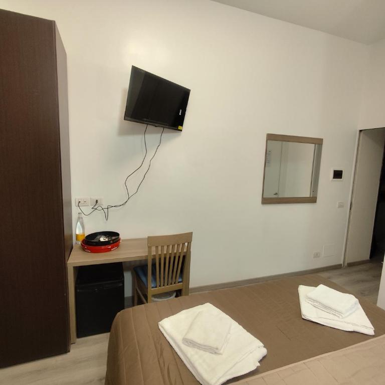Art And Relax Suites - Camera Matrimoniale - 8